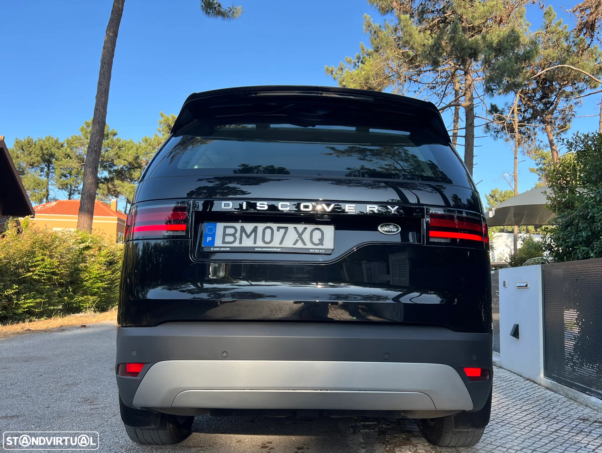 Land Rover Discovery 3.0 D300 AWD R-Dynamic HSE - 8