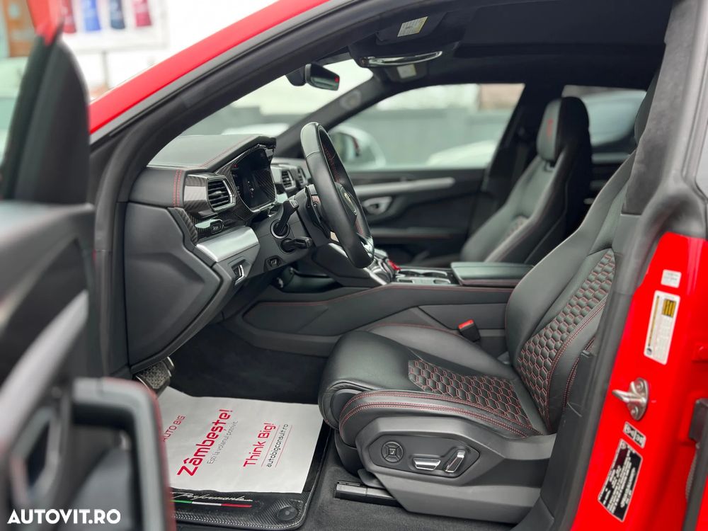 Lamborghini URUS - 13