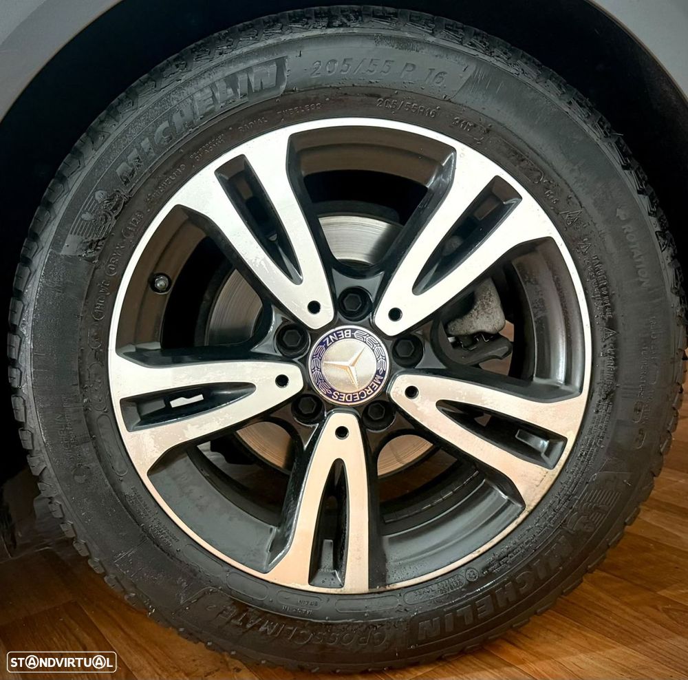 Mercedes-Benz A 180 d Urban - 7