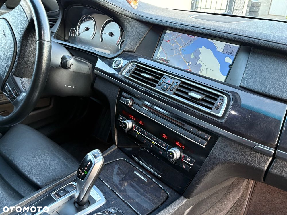 BMW Seria 7 730d - 18