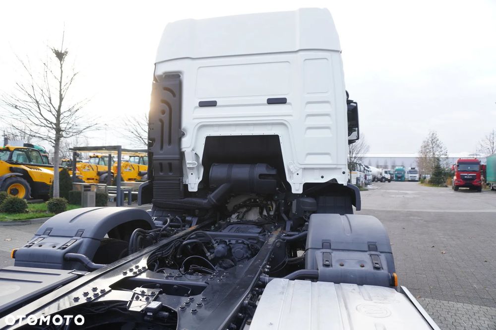 MAN TGS 35.420 8×2 / Rama 6,4 m / 3 osie skrętne / 2 sztuki - 11