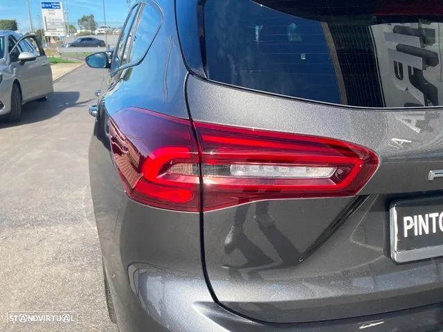 Ford Focus SW 1.0 EcoBoost Hybrid Aut. ST-LINE DESIGN - 12