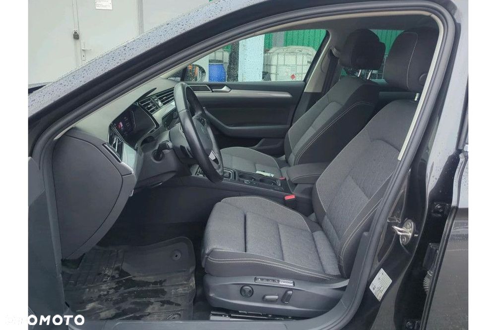 Volkswagen Passat Variant - 5