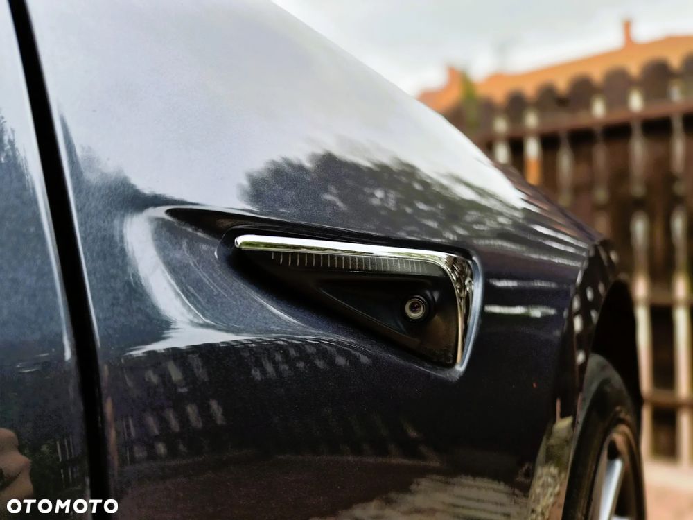 Tesla Model 3 - 28