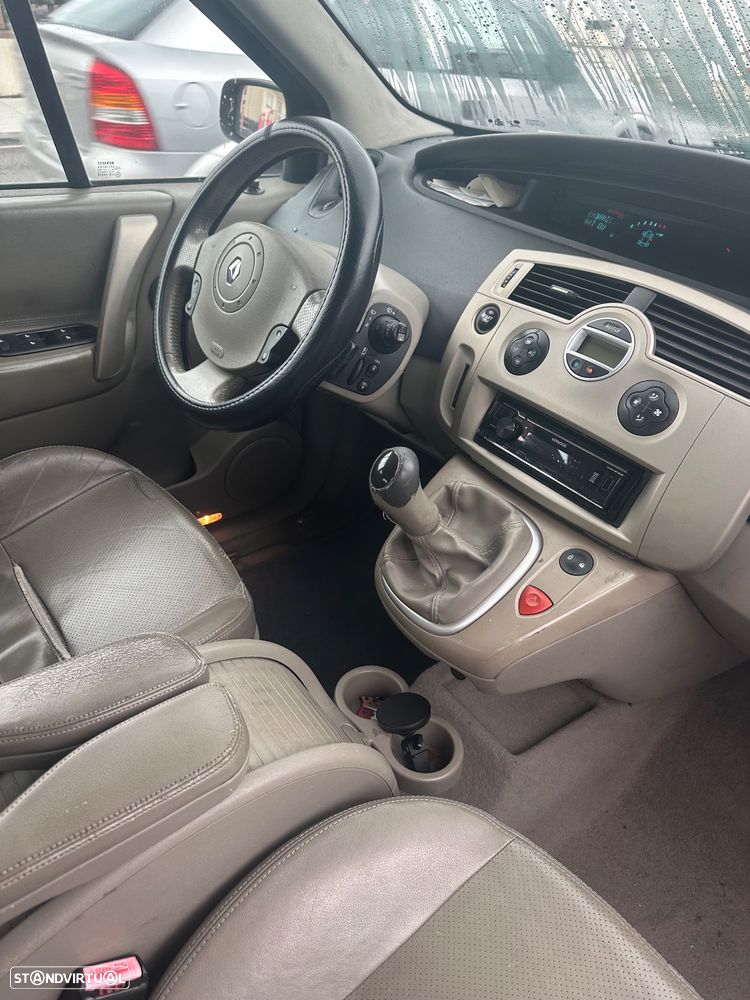 Renault Scénic 1.5 dCi Luxe Privilége - 4