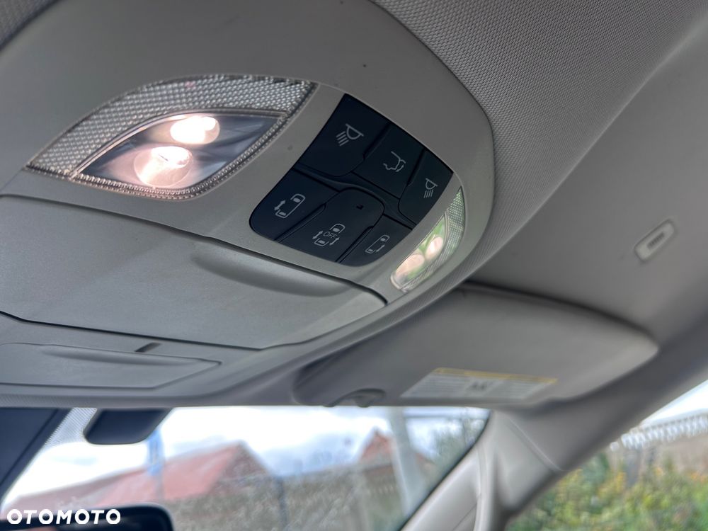 Chrysler Pacifica - 22