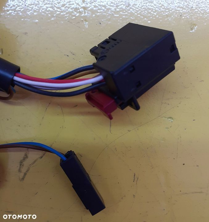 AUDI A4 B8 2010 LUSTERKO LEWE LAKIER LX5V ANGLIK - 4