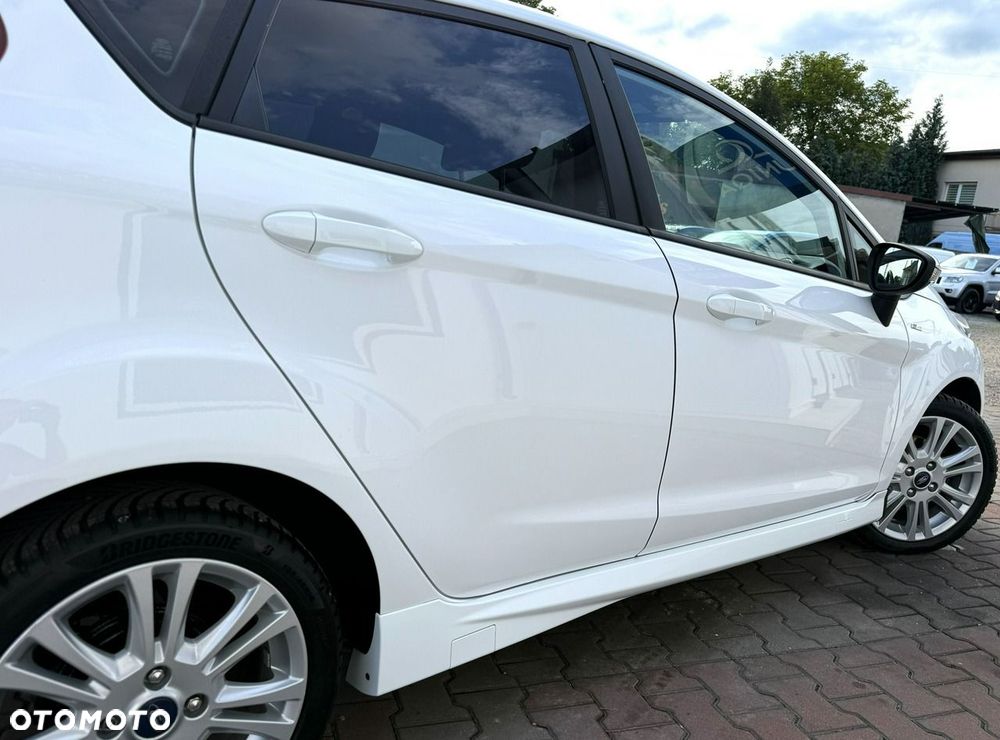 Ford Fiesta 1.0 EcoBoost S&S ST-LINE X - 35