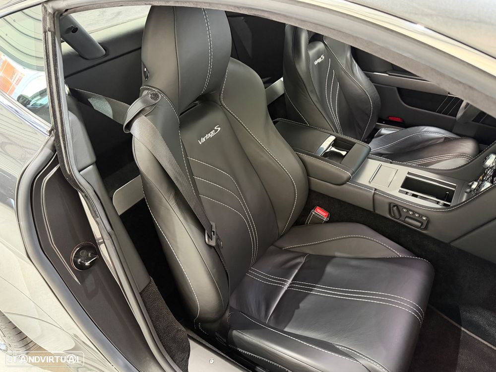 Aston Martin Vantage Coupe S Sportshift - 38