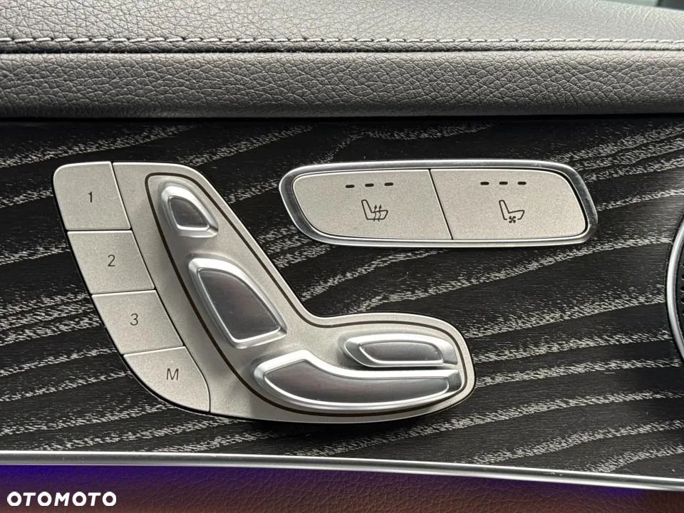Mercedes-Benz GLC 300 e 4-Matic - 11