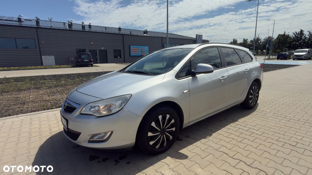 Opel Astra 1.7 CDTI DPF Color Edition - 1