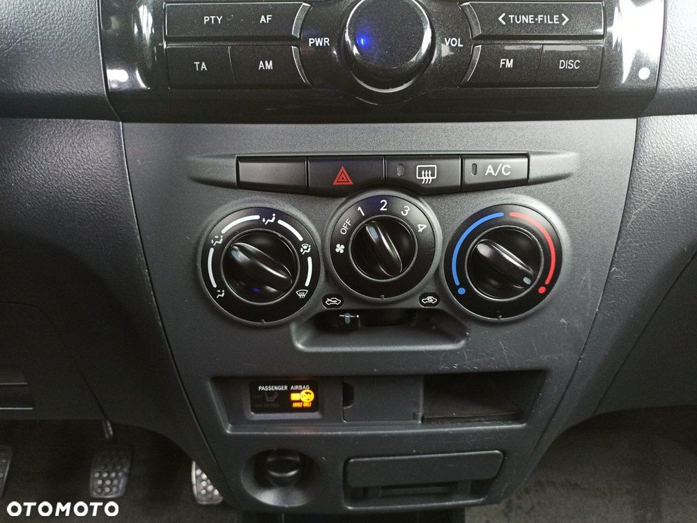 Daihatsu Materia - 16