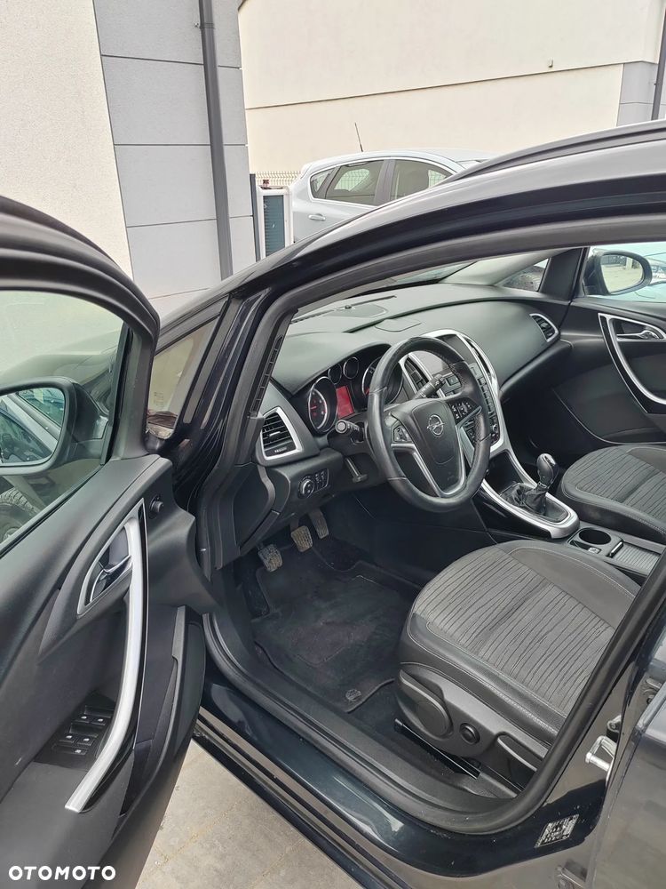 Opel Astra 1.7 CDTI DPF ENERGY - 4