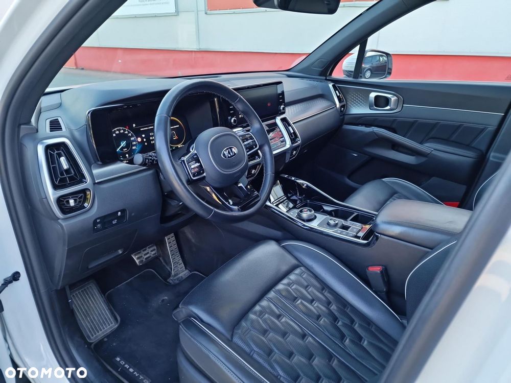 Kia Sorento - 9