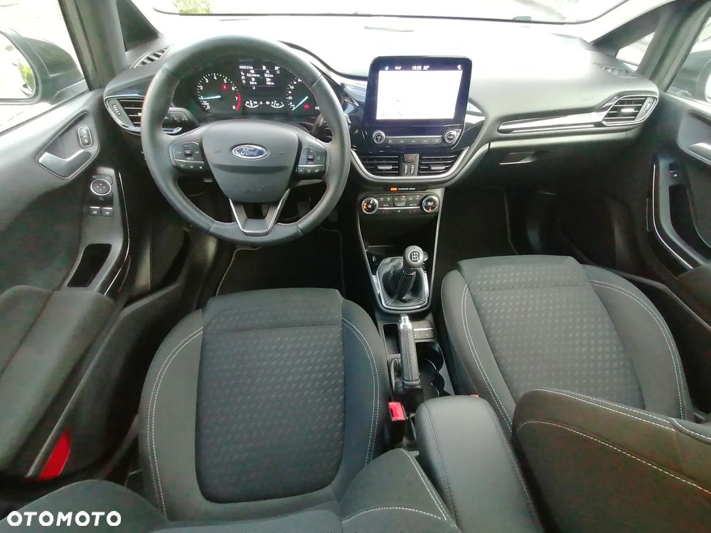 Ford Fiesta 1.1 Titanium - 24