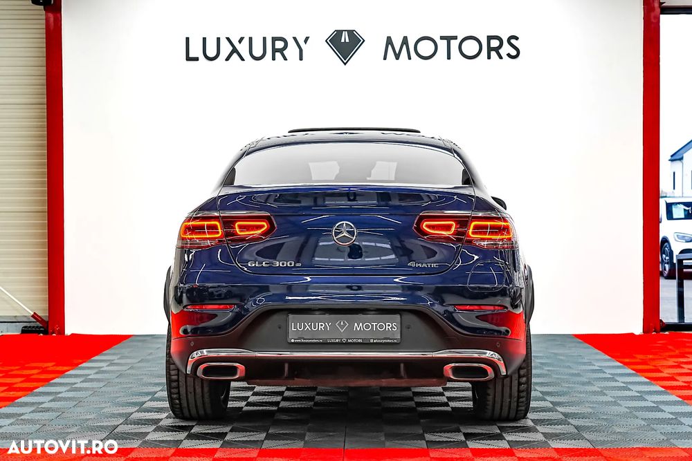 Mercedes-Benz GLC Coupe 300 e 4Matic 9G-TRONIC AMG Line Plus - 13