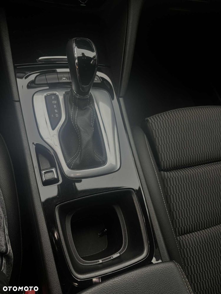 Opel Insignia 2.0 - 12