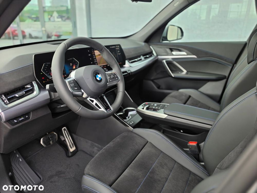BMW X1 sDrive20i mHEV - 18