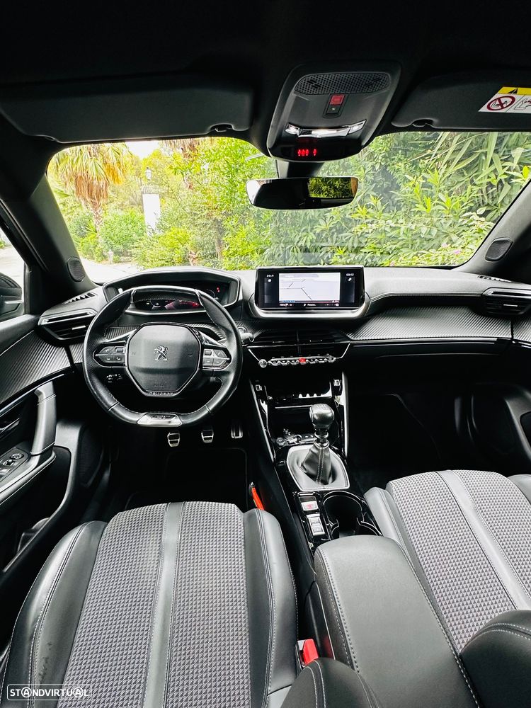 Peugeot 2008 1.2 PureTech GT - 9