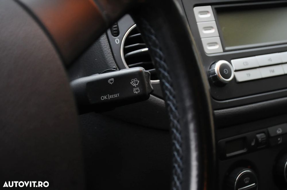 Volkswagen Golf Plus 2.0 TDI Tour - 12