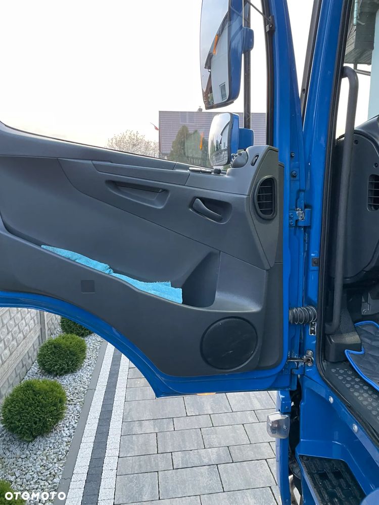 Mercedes-Benz Atego - 11