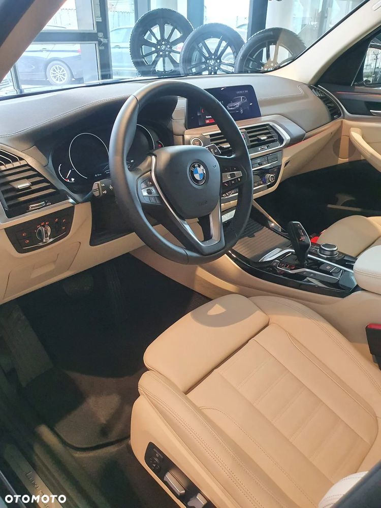 BMW X3 xDrive20i GPF Luxury Line - 3