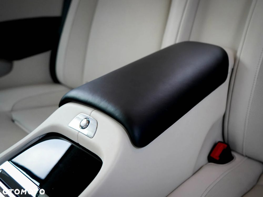 Rolls-Royce Wraith Standard - 30