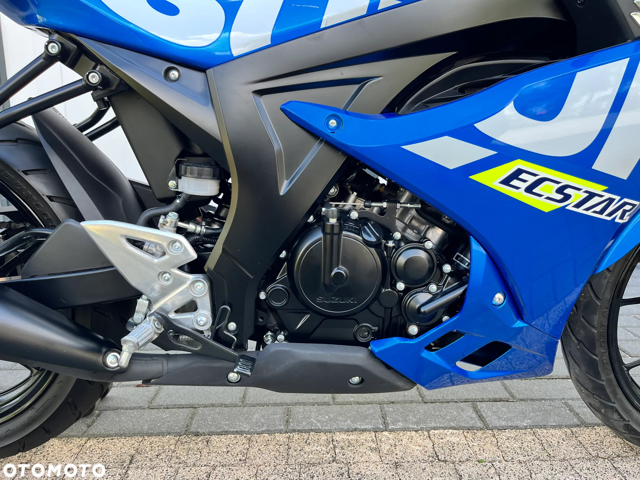 Suzuki GSX-R - 22