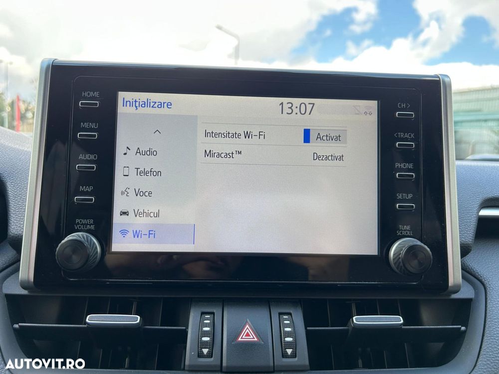 Toyota RAV4 2.5 Hybrid VVT-iE 4x4 Luxury - 27