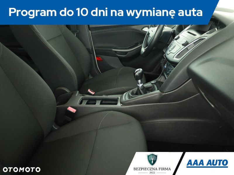Ford Focus SW - 9