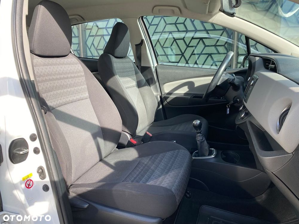 Toyota Yaris - 21