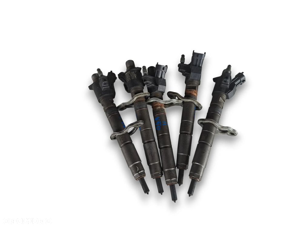 VOLVO V40 II 13r 2.0 WTRYSKIWACZE WTRYSKI KOMPLET 31303238 - 1