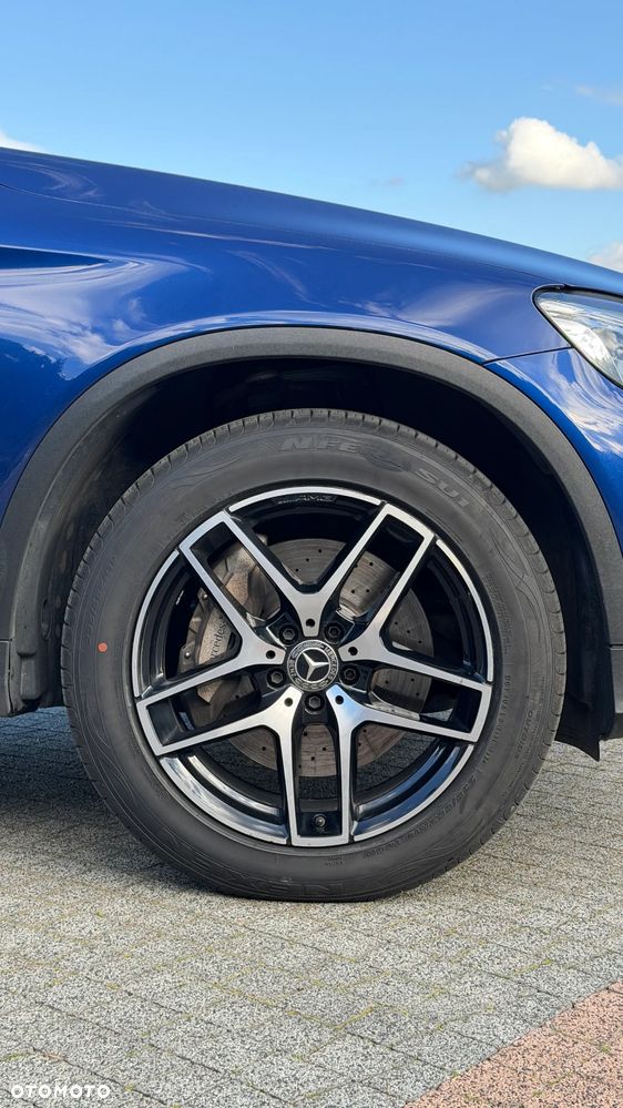 Mercedes-Benz GLC - 23