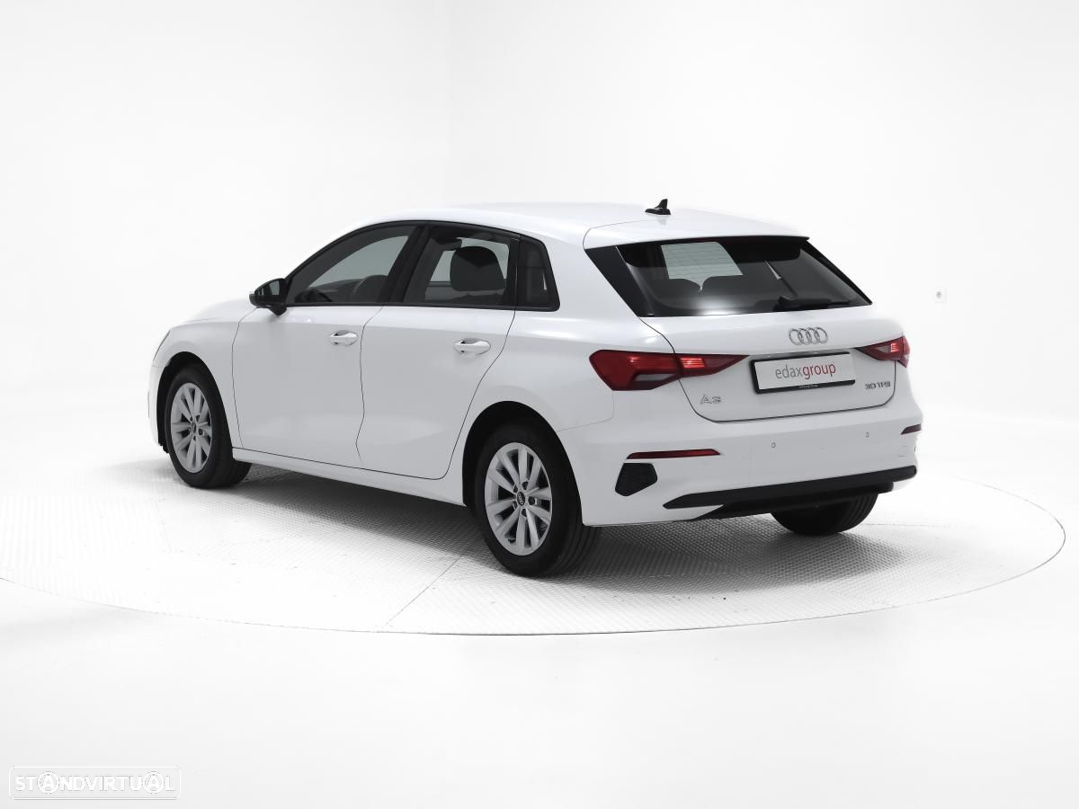 Audi A3 Sportback 30 TFSI S tronic - 4