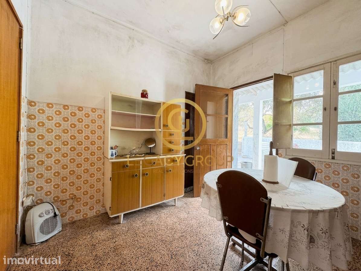 Moradia T2 Isolada com Lote de 2.133 m² a 2 Minutos do Centro de Loulé - Grande imagem: 5/31