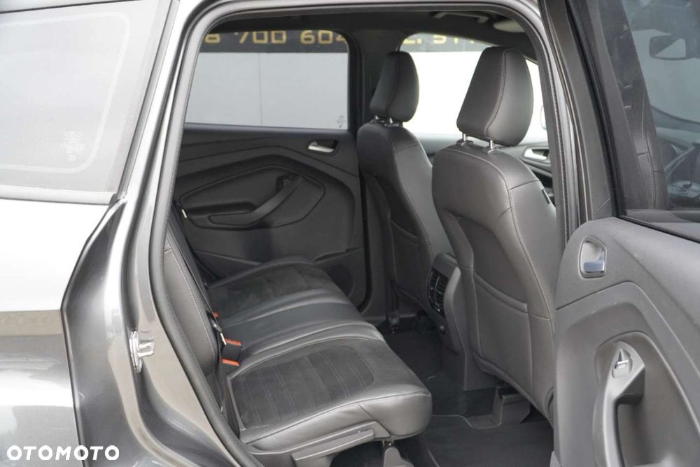 Ford Kuga 1.5 EcoBoost 2x4 ST-Line - 7