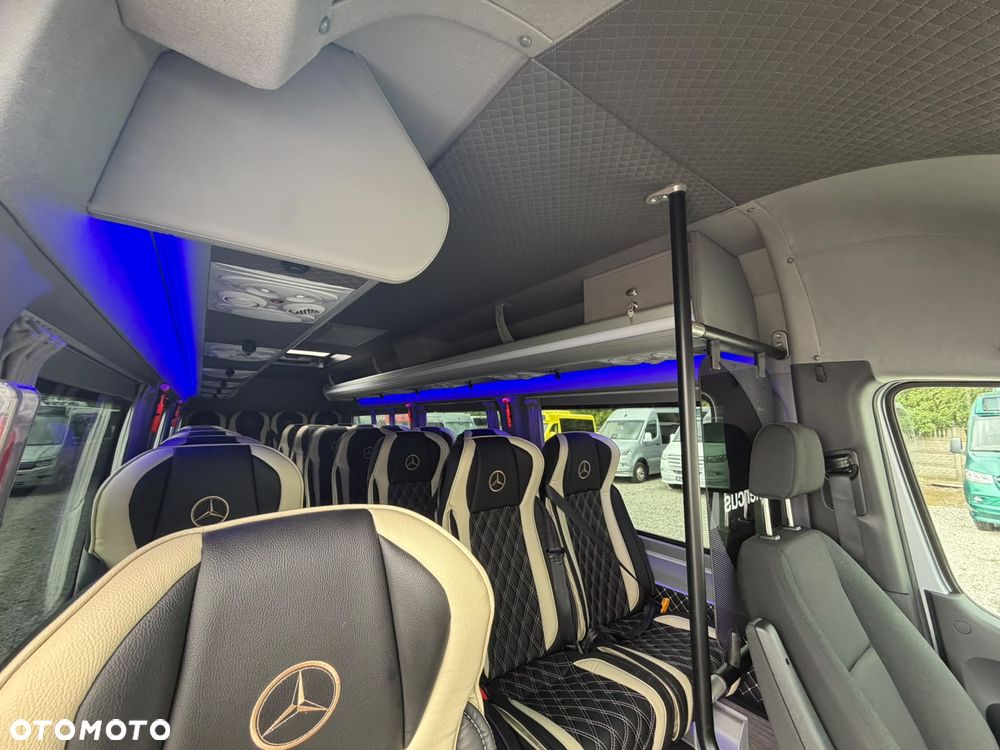 Mercedes-Benz Sprinter 519 - 26