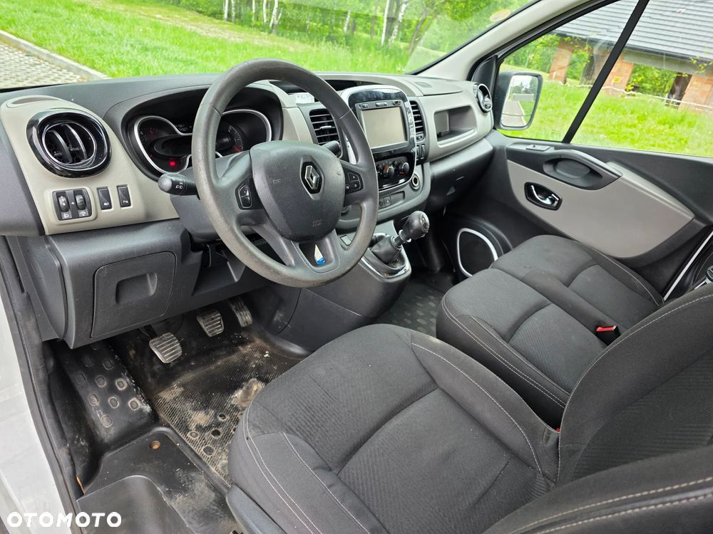 Renault Trafic - 10