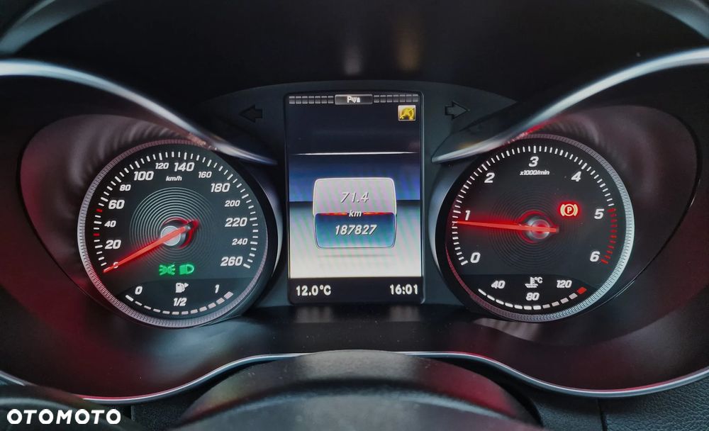 Mercedes-Benz Klasa C 200 (BlueTEC) d - 34