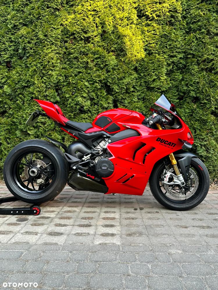 Ducati Panigale V4S - 1