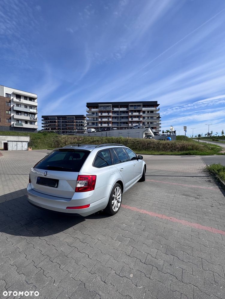 Skoda Octavia 2.0 TDI Ambition - 6