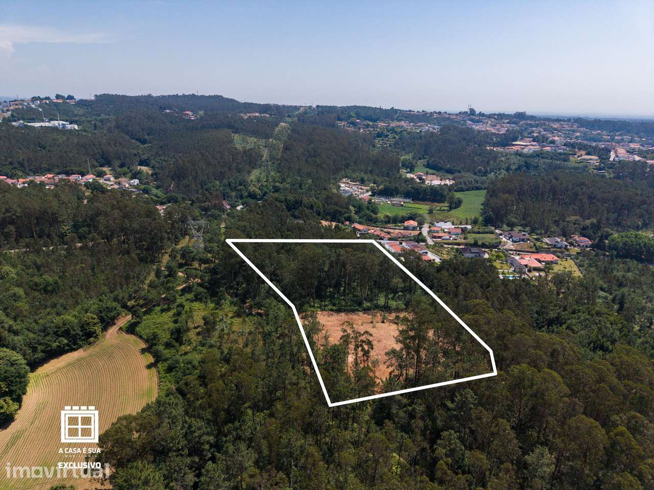 Terreno urbanizável com 4.030 m2 em Arrifana, S. M. Feira - Exclusivo - Grande imagem: 3/18