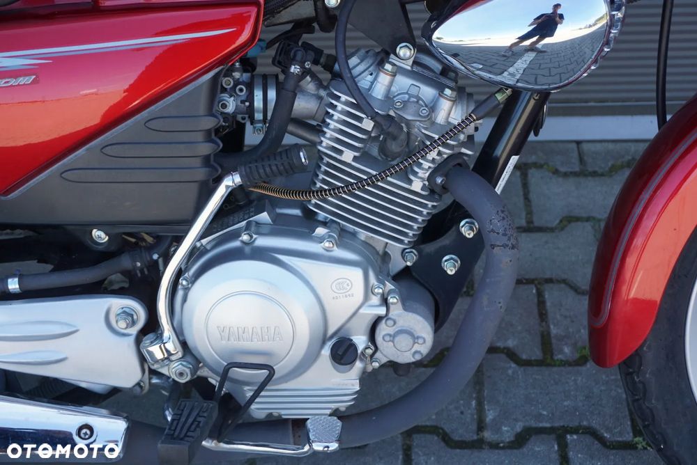 Yamaha YBR - 8