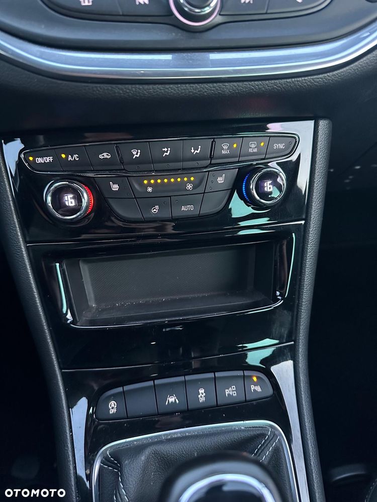 Opel Astra 1.2 Turbo Edition - 4