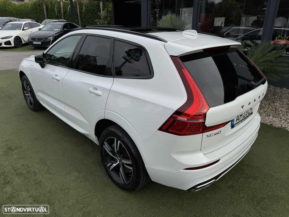 Volvo XC 60 2.0 T6 PHEV R-Design AWD - 17
