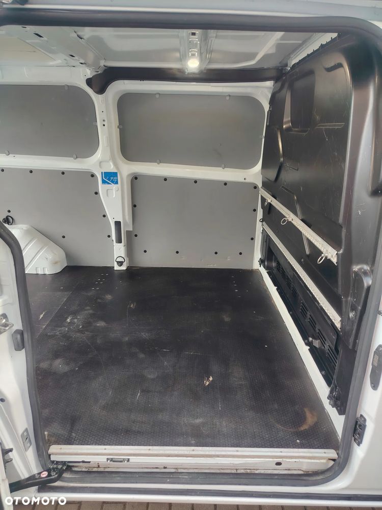 Ford Transit custom - 13