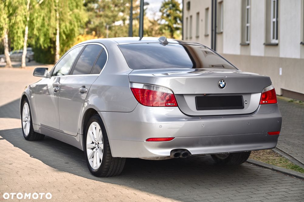 BMW Seria 5 525i - 10
