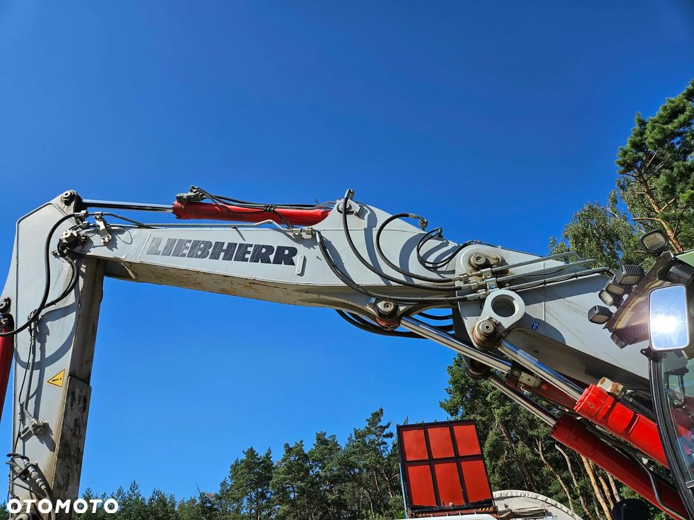 Liebherr R936 - 14
