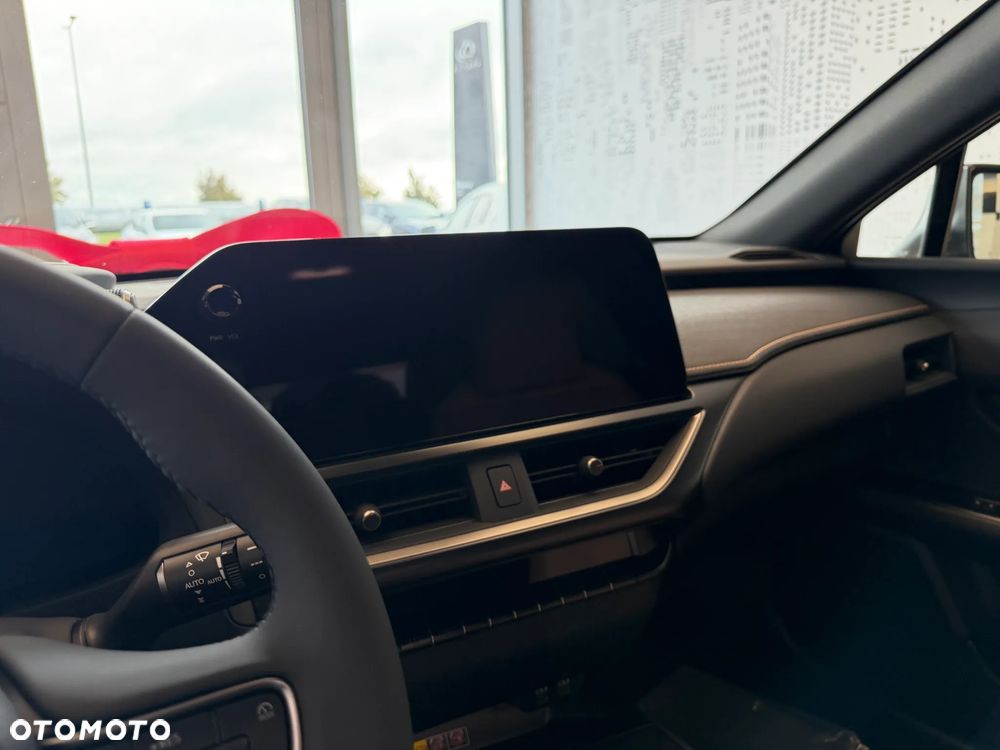 Lexus UX - 18