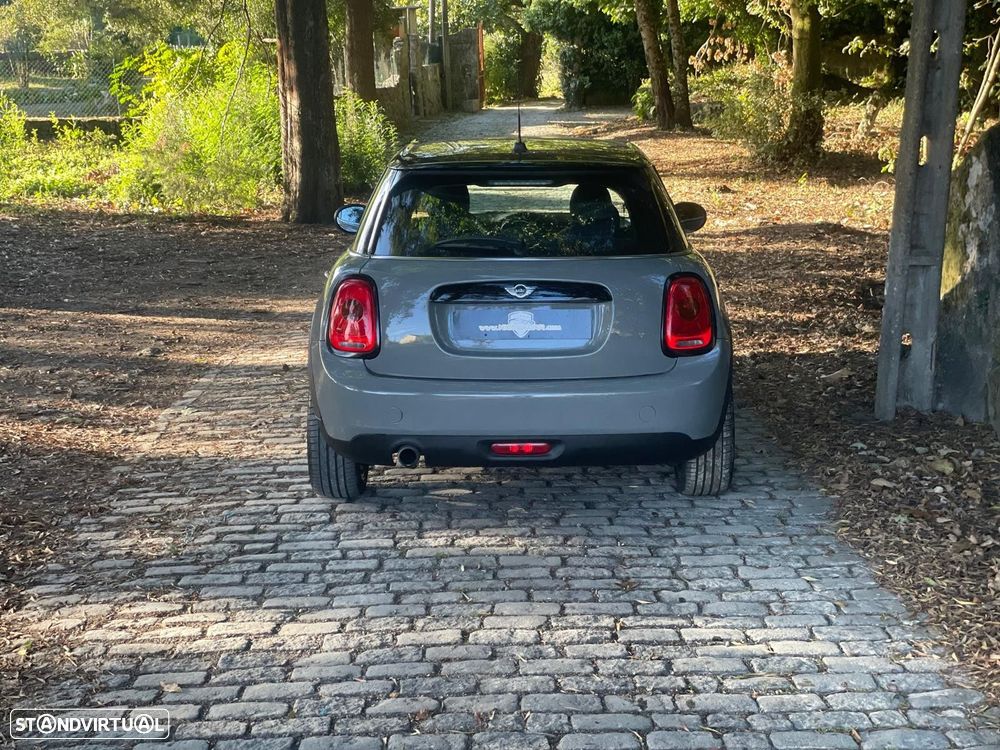 MINI 5 Portas Cooper D Aut. - 5